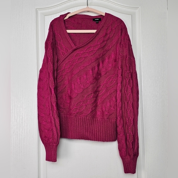 Express Womens Cable Knit Asymmetrical Long Sleeve Sweater Bright Fuchsia XS - Picture 3 of 7